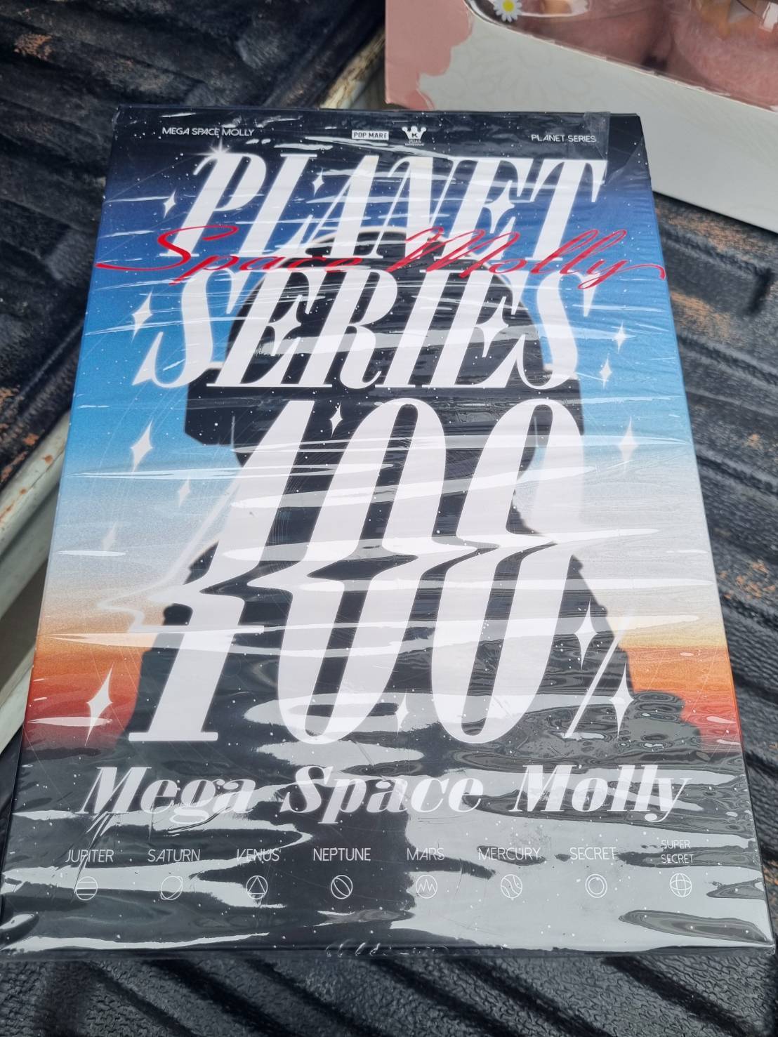 โมเดล POP MART MEGA Space Molly 400% Planet Series ใหม่ในซีล