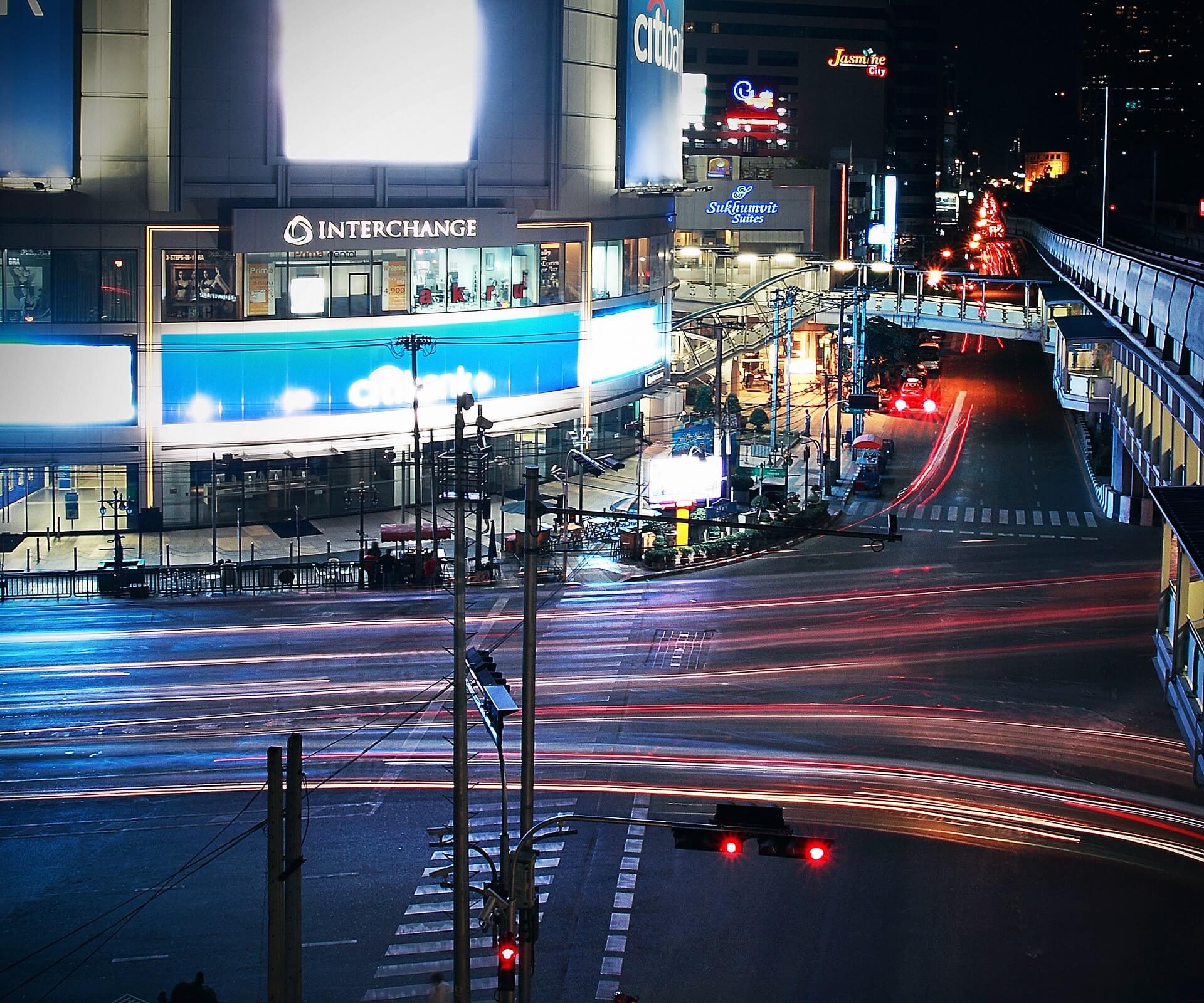 อาคารอินเตอร์เชนจ์ 21 (Interchange 21) สำนักงานให้เช่า เกรด A ย่านสุขุมวิท อโศก ใกล้รถไฟฟ้า BTS และ MRT