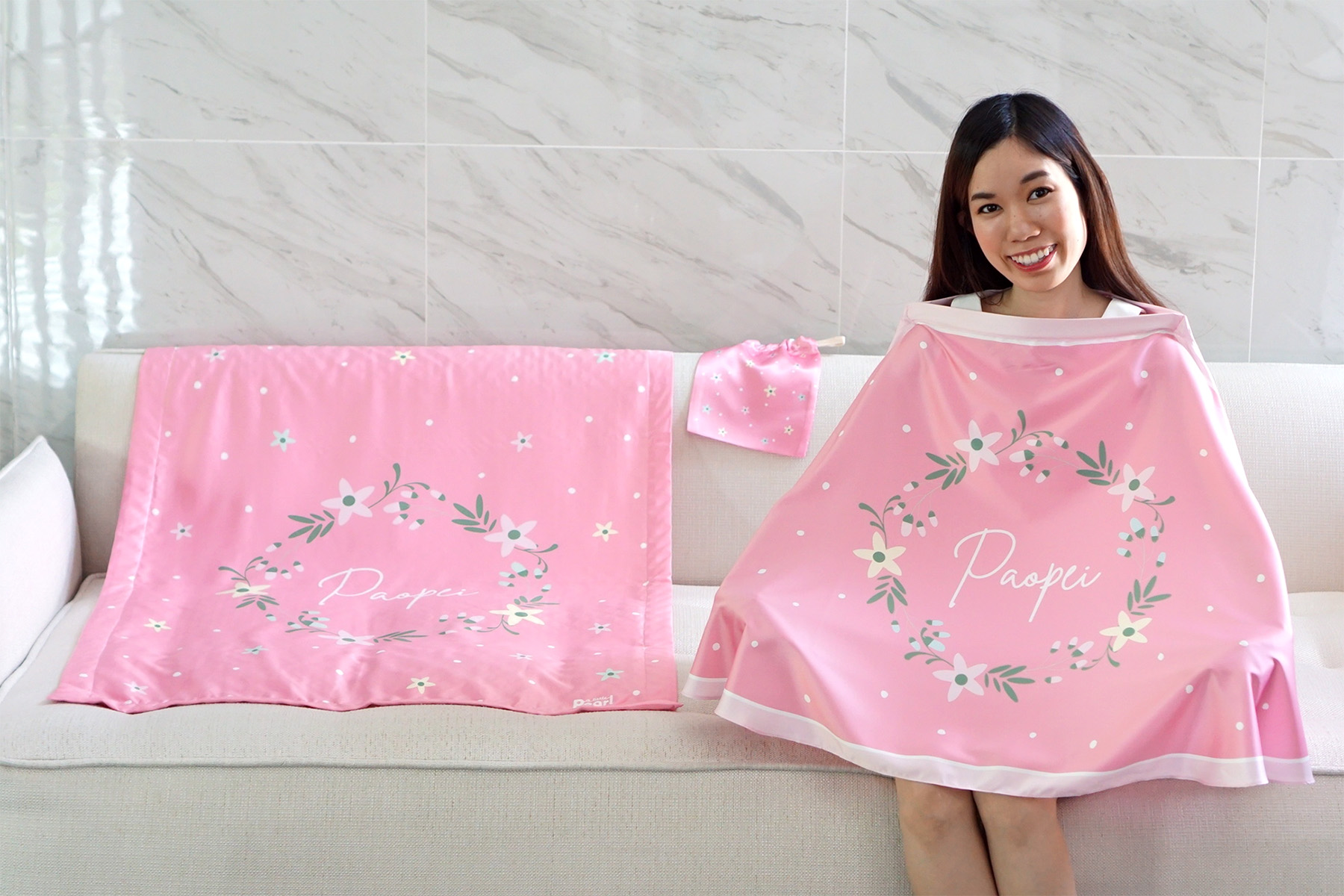 ชุดของขวัญเด็กแรกเกิด ผ้าคลุมให้นม + ผ้าห่มขนาด 75x100cm ลาย Floral Frame - Pink