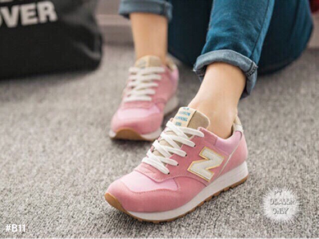 พร้อมส่ง : รองเท้าผ้าใบ Nb Style (สีชมพู)