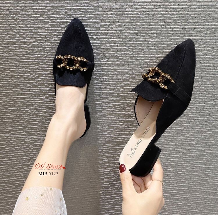 รองเท้าคัทชูเปิดส้นแต่งอะไหล่ (สีเบจ)