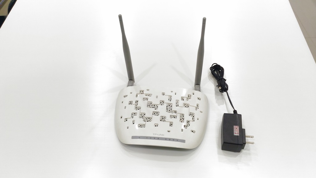 TP-Link TD-W8961ND 300Mbps Wireless N ADSL2+ Modem Router