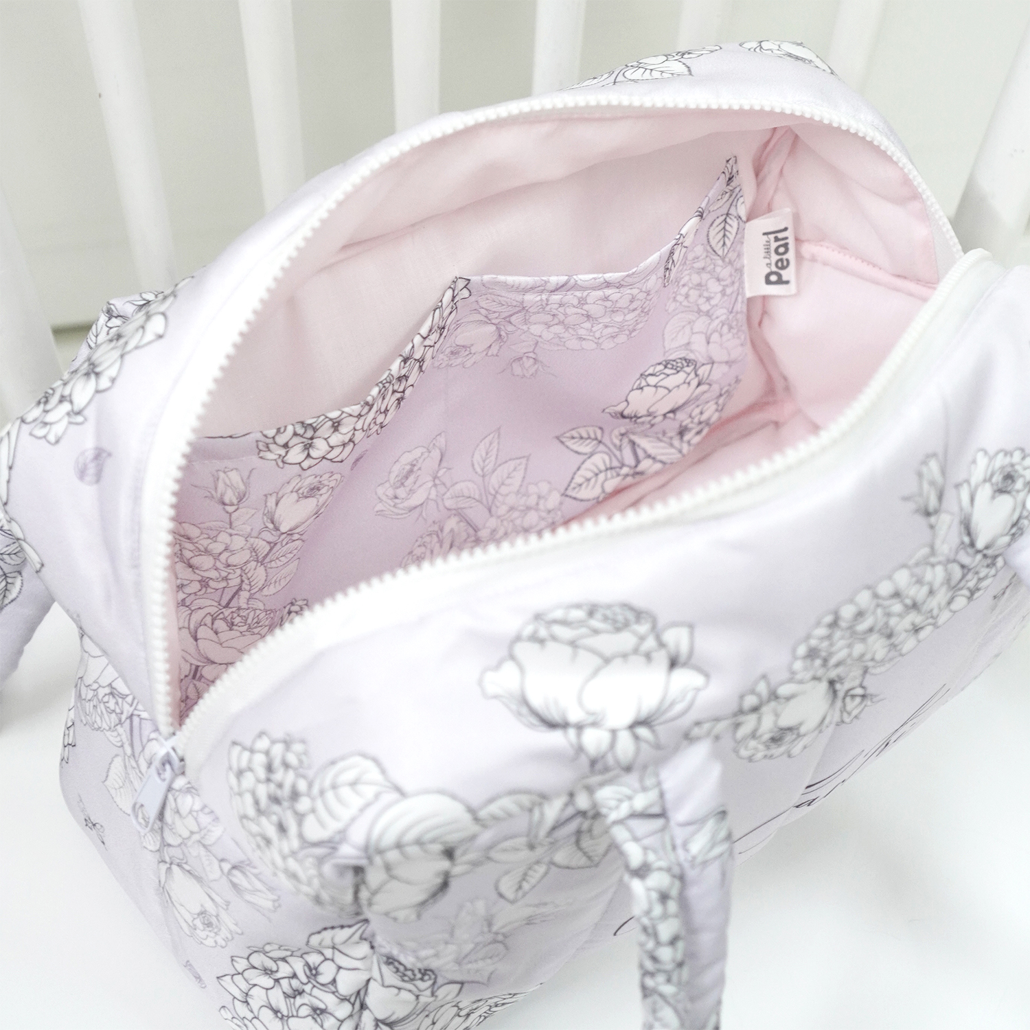 Fluffy Bowling Bag กระเป๋านุ่มนิ่ม ทรง Bowling สั่งทำใส่ข้อความ ลาย Butterfly Vintage - Lavender (ไม่รวมพวงกุญแจ)