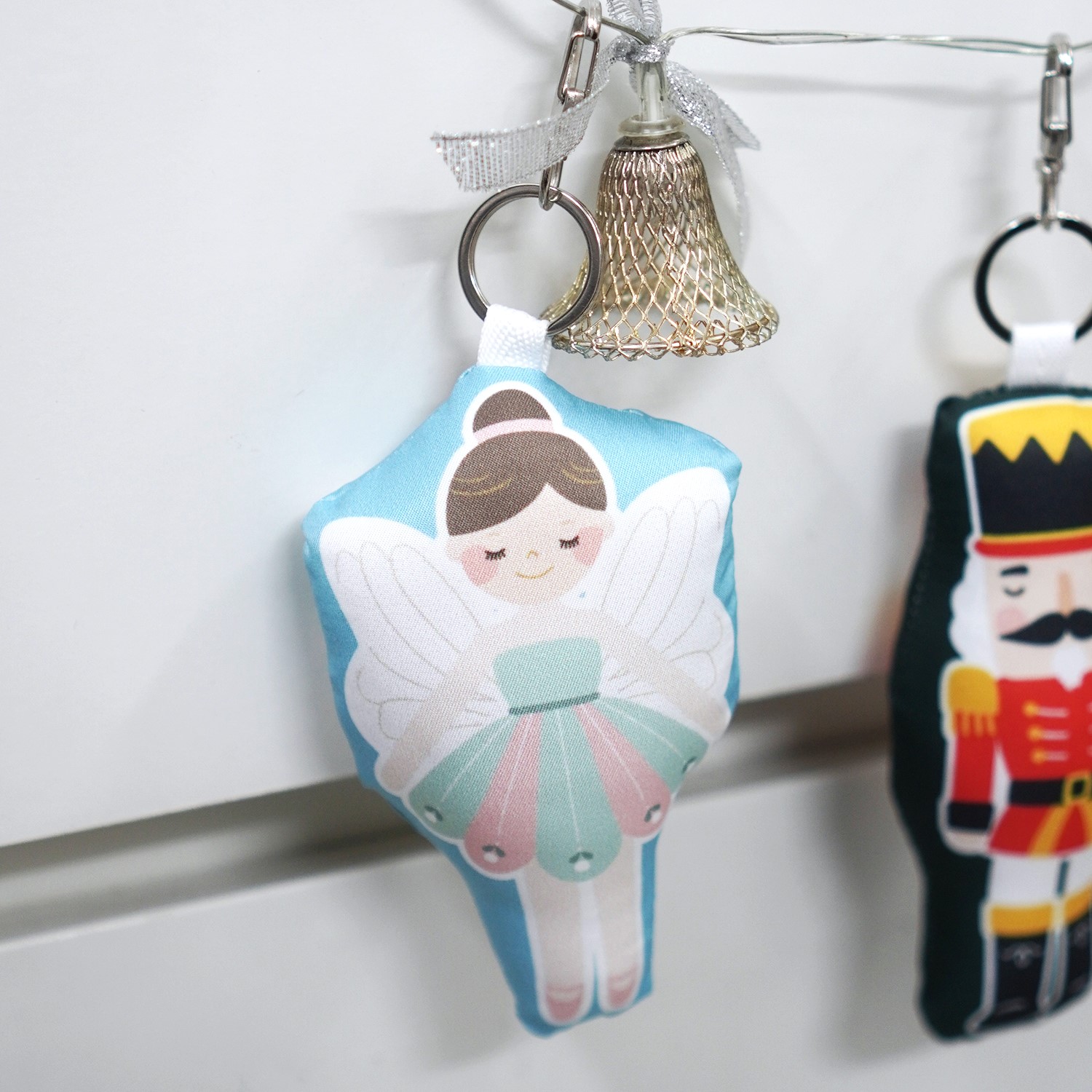 พวงกุญแจพร้อมส่ง ลาย Sugar Plum Fairy - Blue
