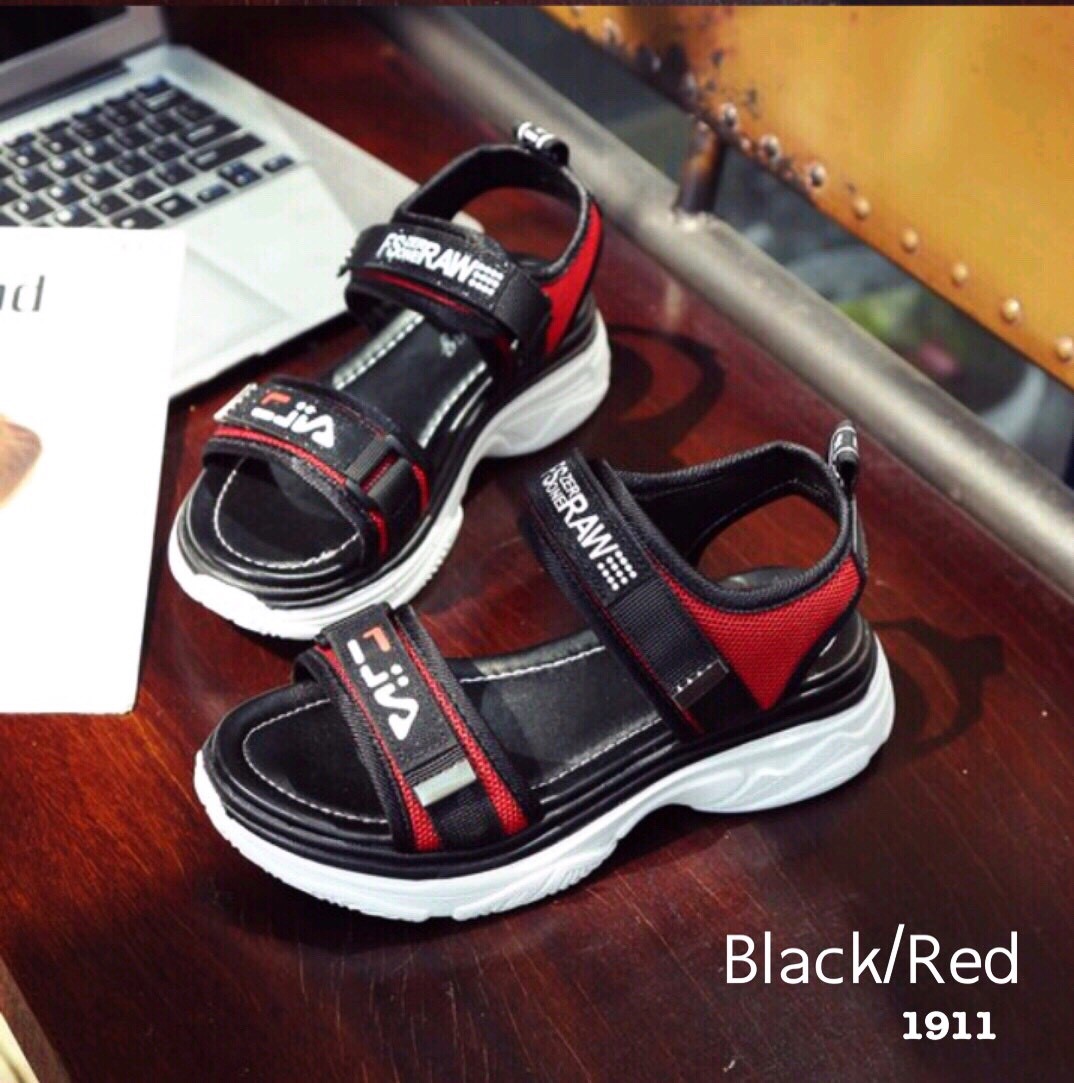 รองเท้าแตะลำลอง Style Fila (สีขาว)