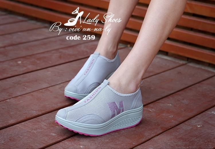 รองเท้าผ้าใบเสริมส้นทรง Sport M (สีบานเย็น)