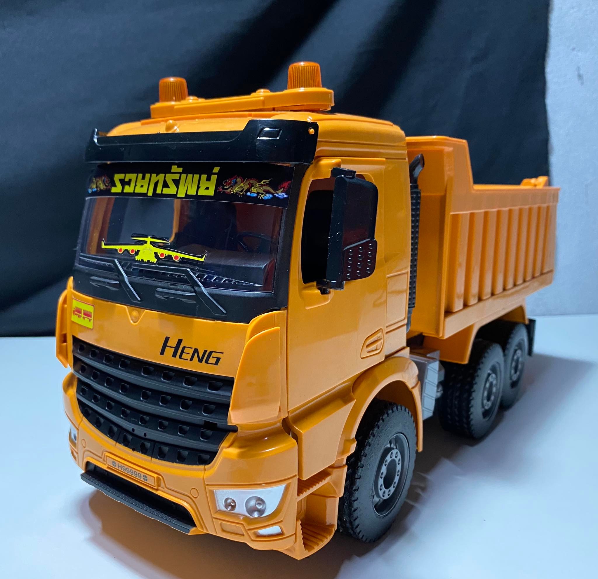 สติ๊กเกอร์แต่งรถบรรทุกของเล่น 1/20 ST162 ได้ตามภาพทั้งหมด ต้องตัดเอง สติ๊กเกอร์ติดรถจำลอง