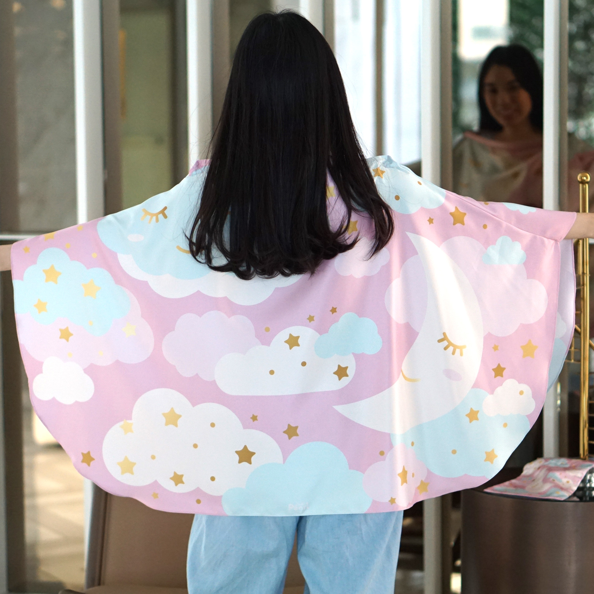 ผ้าคลุมให้นม สั่งทำใส่ชือ ลาย Moon - Pink