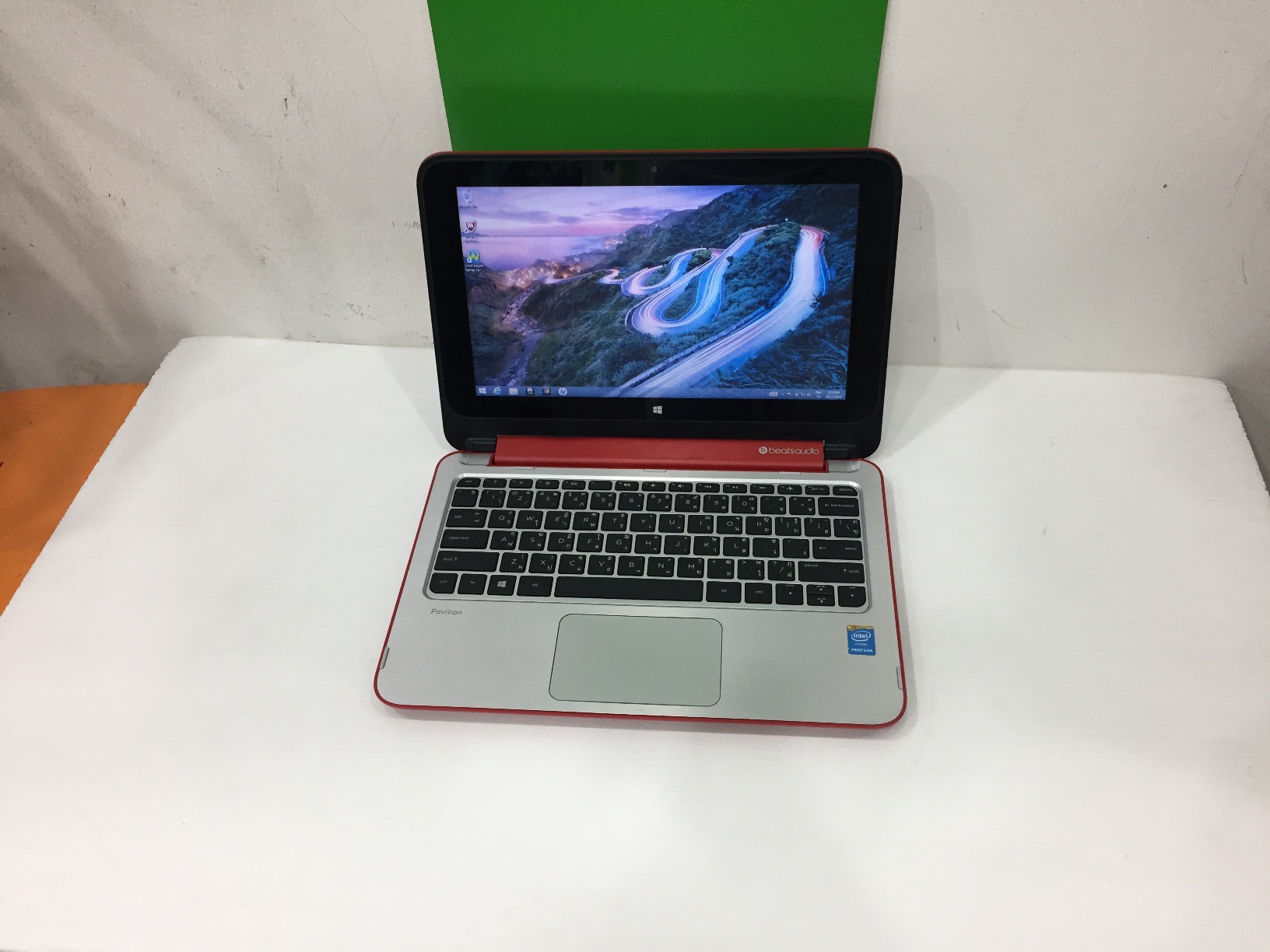 HP PAVILION 11-n026TU ทัชสกรีน
