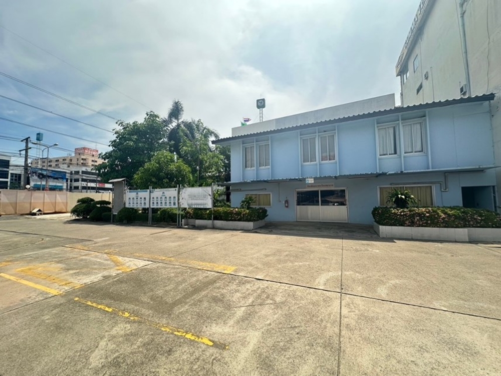 ให้เช่าโรงงานและโกดังคลังสินค้า พร้อมหอพักพนักงาน ติดถนนเพชรเกษม สามพราน จ.นครปฐม เหมาะเช่าเปิดกิจการได้ทันที