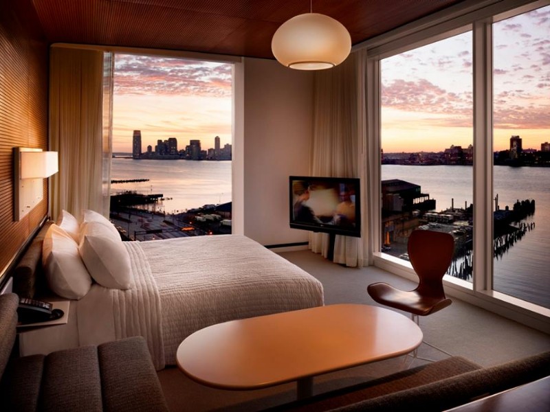 ขายกิจการโรงแรม 5 ดาว ขนาด 73 ห้องพัก ติดสถานีรถไฟฟ้า 0 เมตร