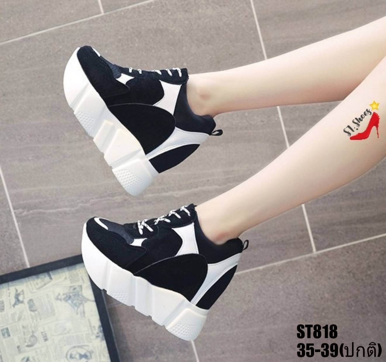 รองเท้าผ้าใบเสริมส้นแต่งลายแฟชั่น (สีดำ)