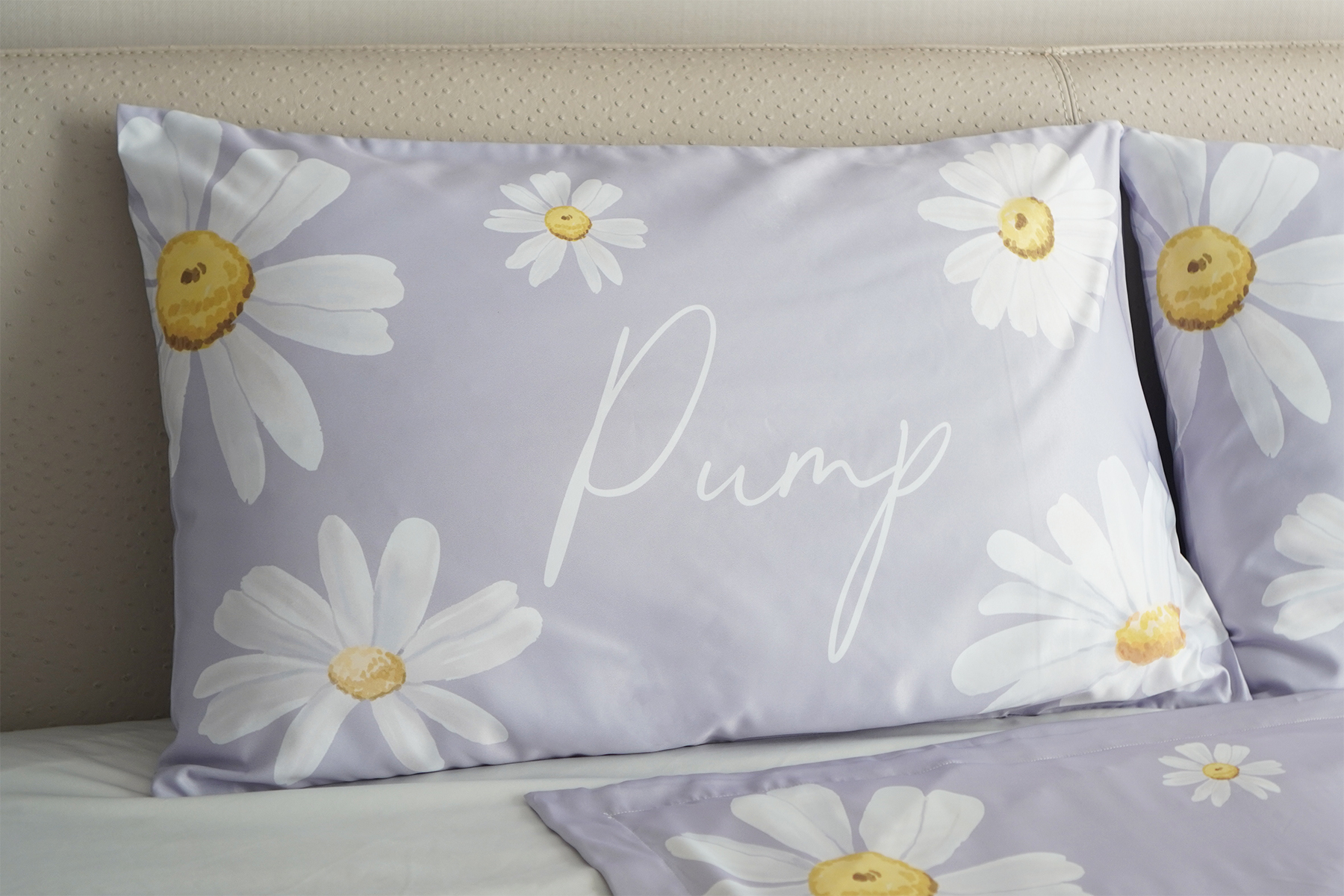 ปลอกหมอนหนุนคู่ พิมพ์ลายเต็มผืน Daisy - Purple
