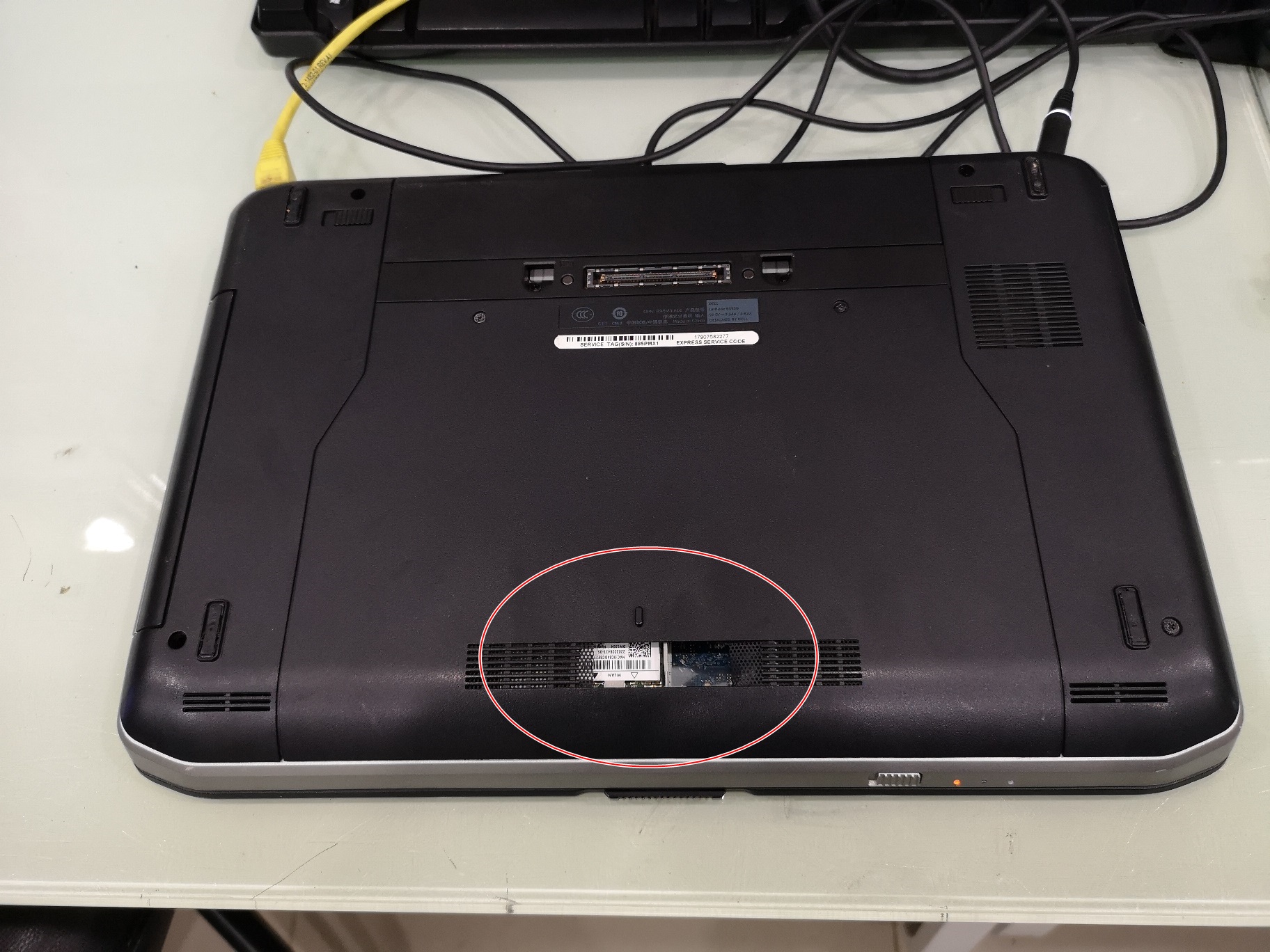 DELL LATITUDE E5430 มีตำหนิ