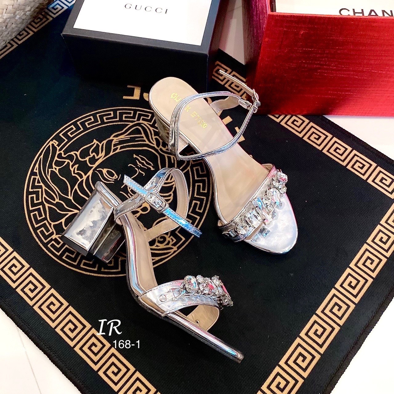 รองเท้าส้นตัน Style Miu Miu