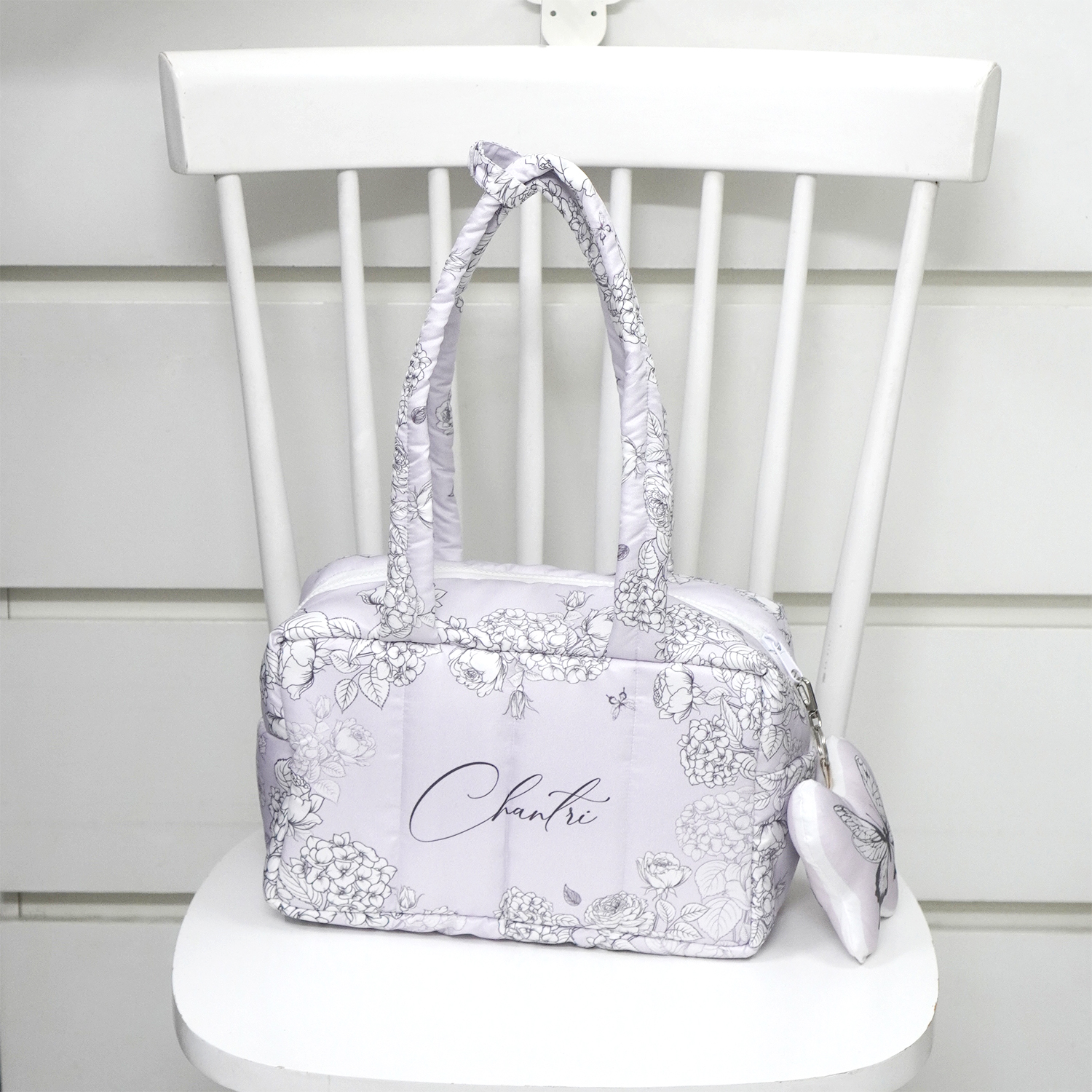 Fluffy Bowling Bag กระเป๋านุ่มนิ่ม ทรง Bowling สั่งทำใส่ข้อความ ลาย Butterfly Vintage - Lavender (ไม่รวมพวงกุญแจ)