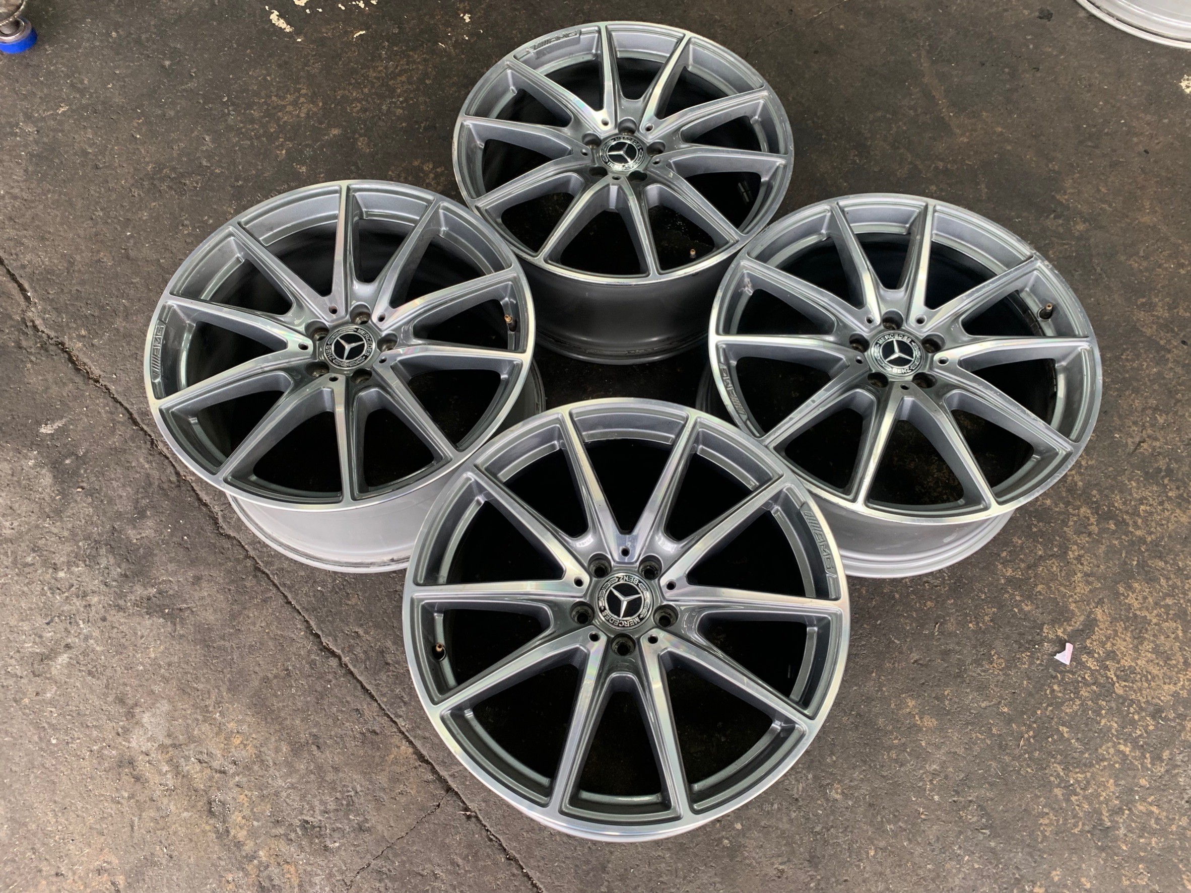 ล้อเบนซ์แท้ AMG 10 SPOKE W222 20"