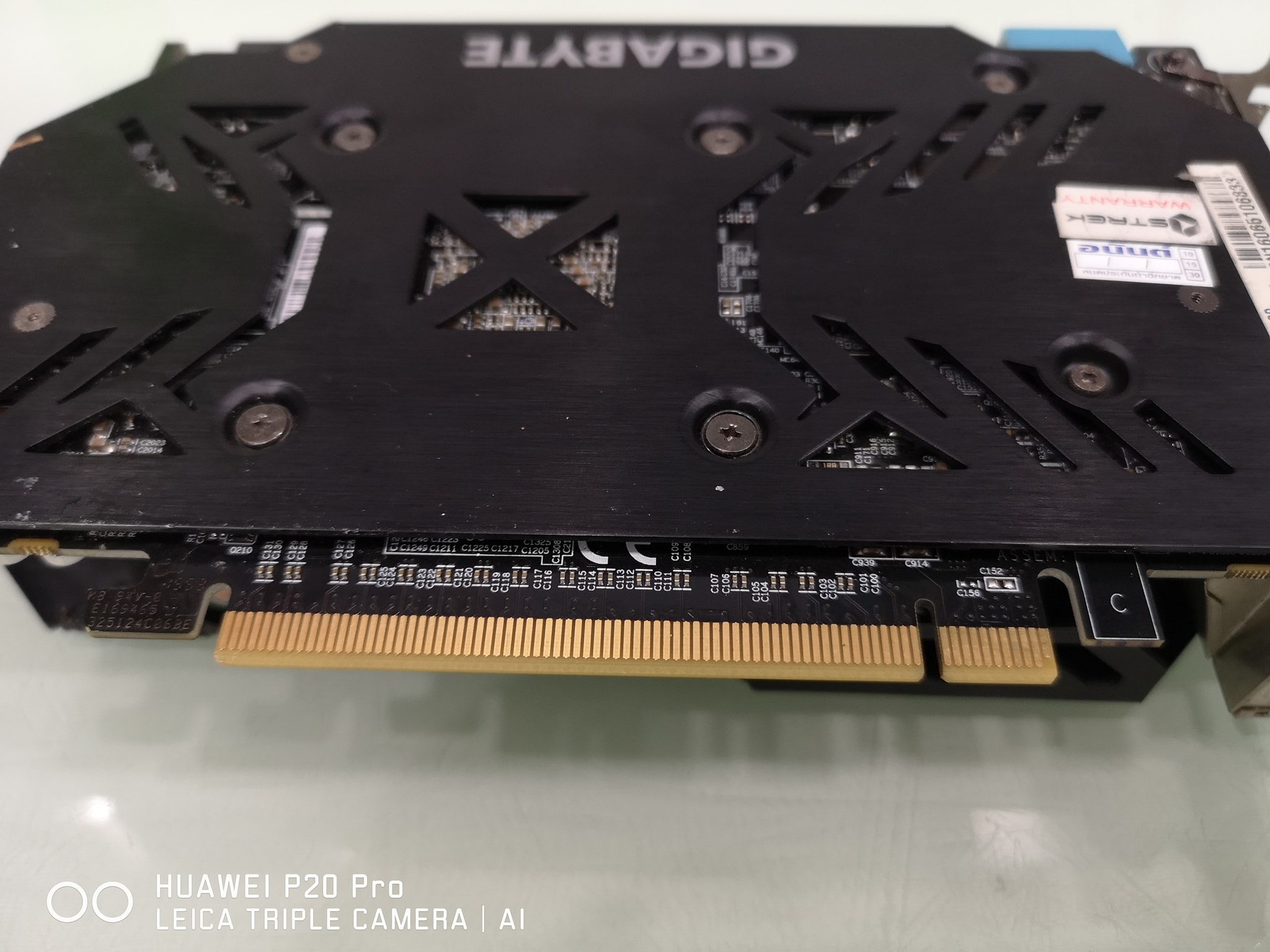 GIGABYTE R7 370 2GB. DDR-5 256Bit