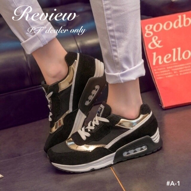 พร้อมส่ง : รองเท้าผ้าใบสปอร์ตตัดสีเมทัลลิค (สีดำ)