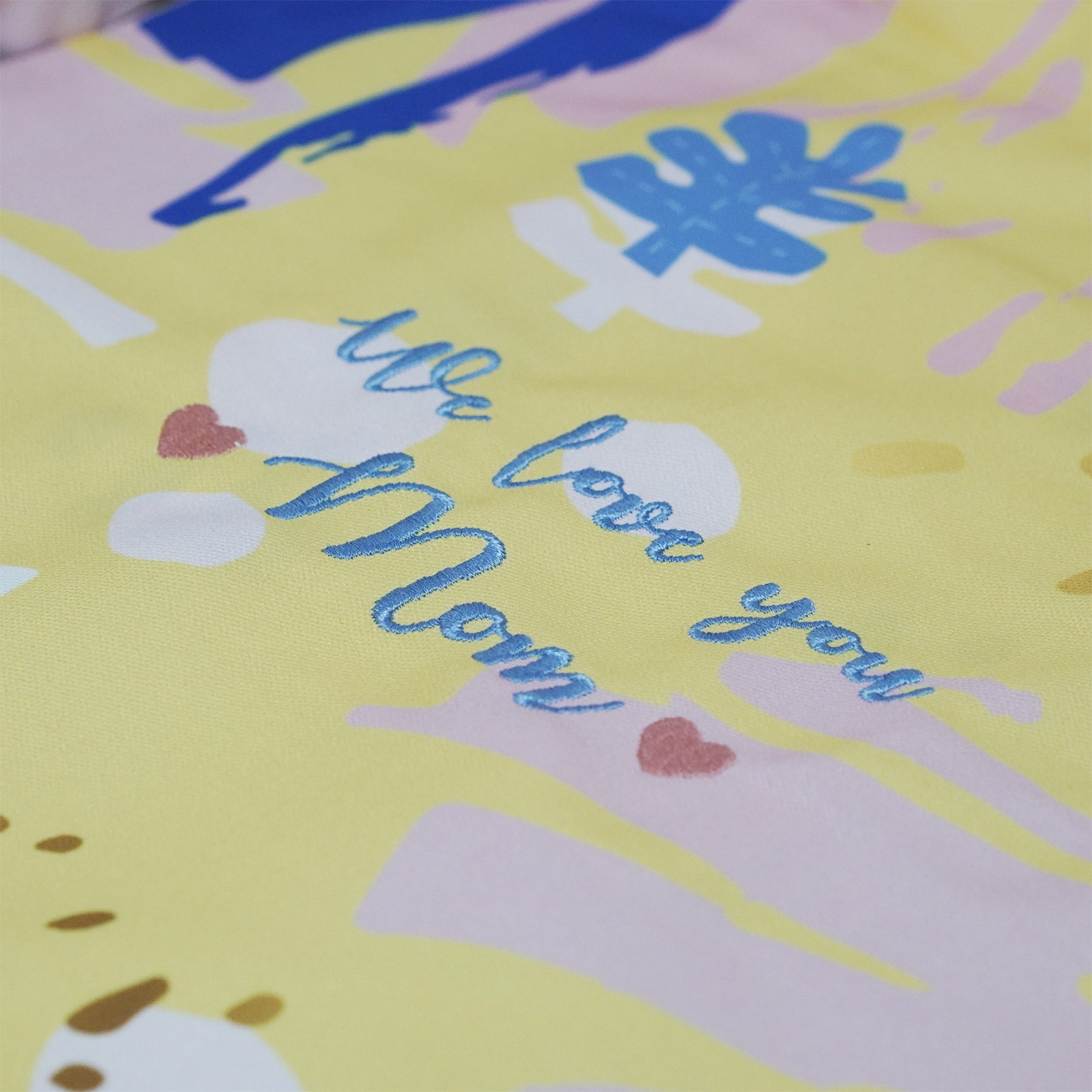 กระเป๋าผ้าแคนวาส ปักชื่อ ลาย Paintbrush - Yellow