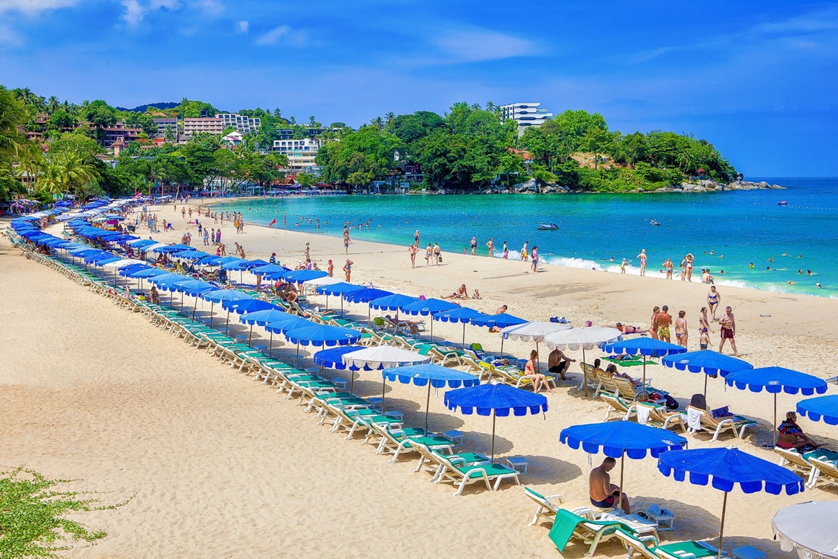 ขายโรงแรมหรู ระดับ 4 ดาว ขนาด 224 ห้อง ใกล้หาดกะรน จ.ภูเก็ต