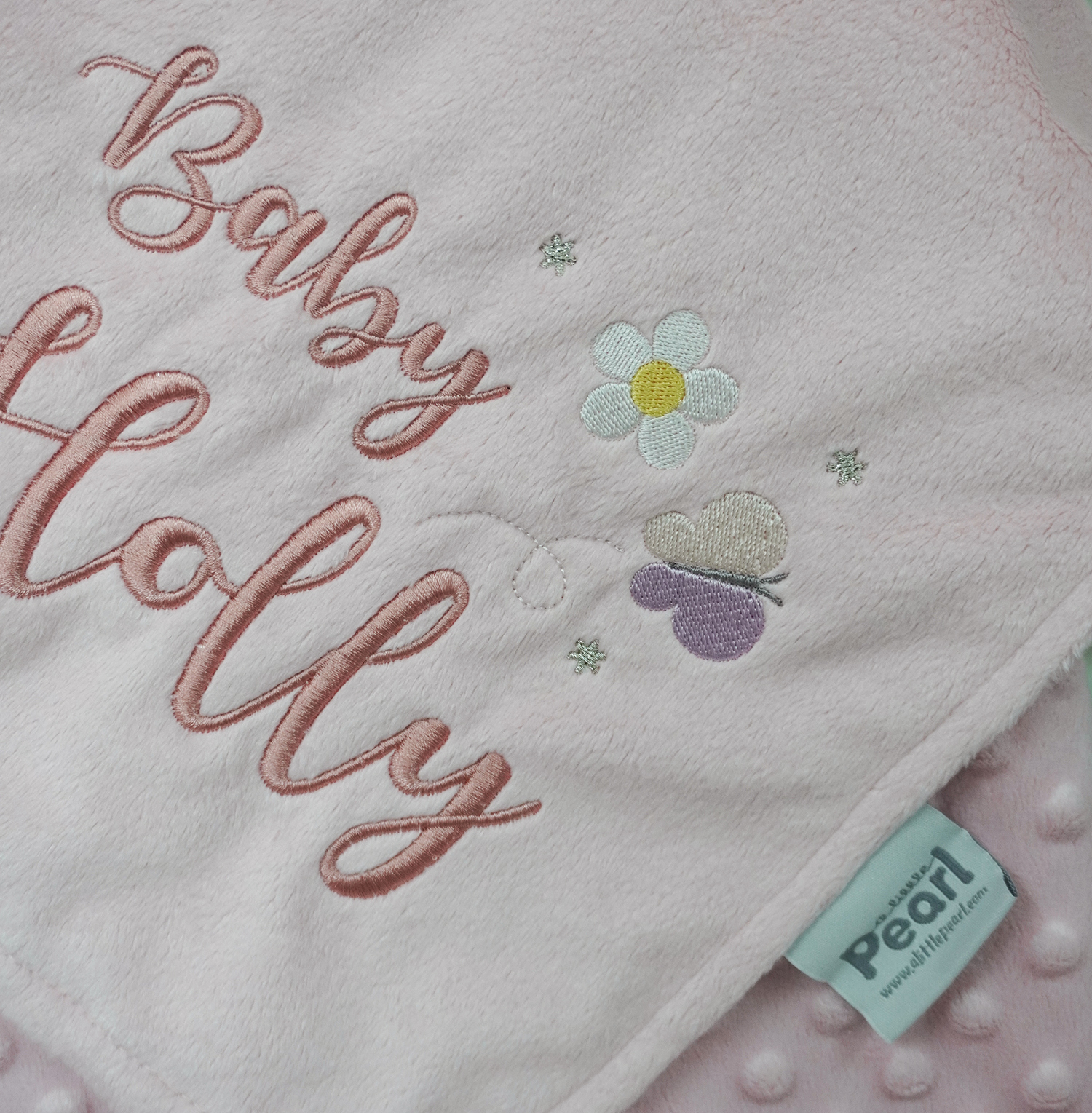 ผ้าห่ม Minky - สีชมพู 75x100cm แบบปักชื่อ+icon - Butterfly and Daisy