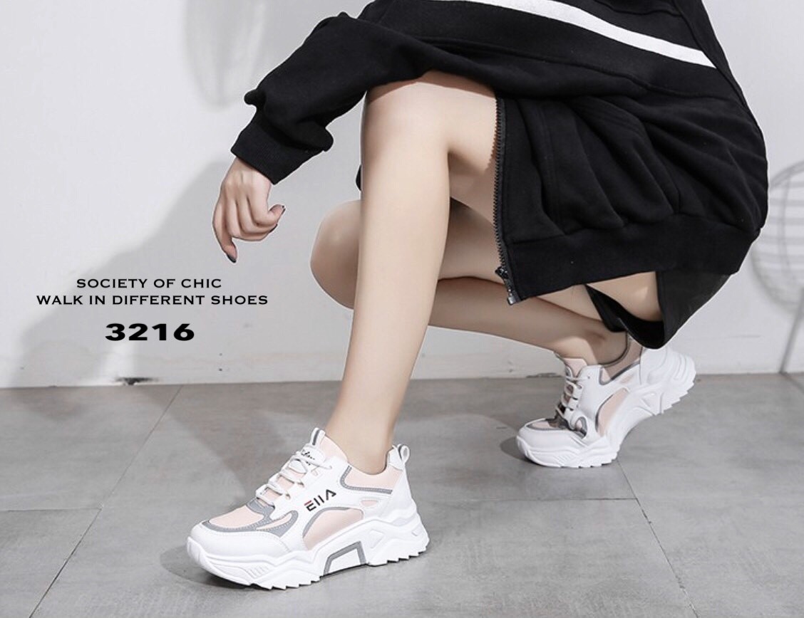 รองเท้าผ้าใบแฟชั่นทรงSportแต่งลาย (สีดำ)