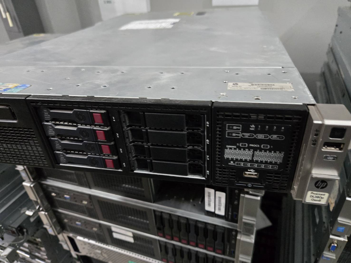 เซิร์ฟเวอร์ Server HP Dl 380 G8 E5-2658x2 Ram 128GB SAS300 x2 power x2