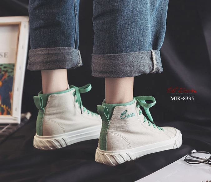 รองเท้าผ้าใบแฟชั่นหุ้มข้อเชือกทูโทน (สีเบจ)