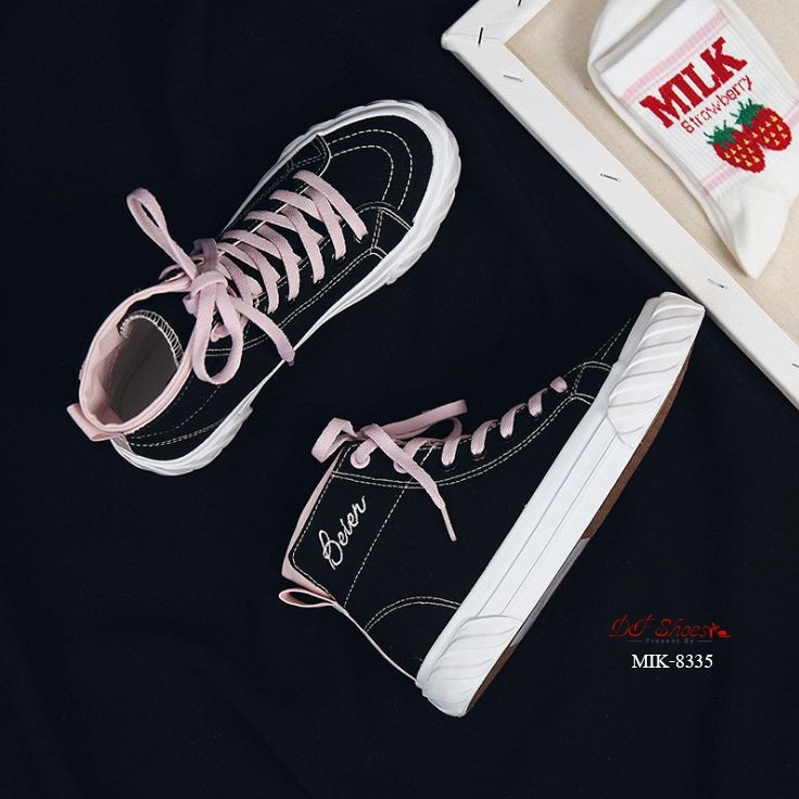 รองเท้าผ้าใบแฟชั่นหุ้มข้อเชือกทูโทน (สีเบจ)