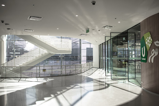 อาคารสำนักงาน ยูนิลีเวอร์ เฮ้าส์ สำนักงานให้เช่าใกล้รถไฟฟ้า MRT พระราม 9 และ ใกล้ห้างเซ็นทรัลพระราม 9 กรุงเทพฯ