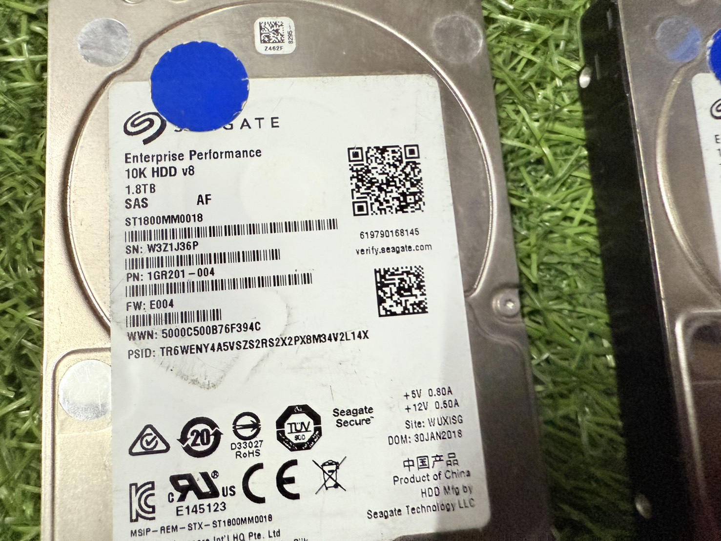 ฮาร์ดดิสก์เซิร์ฟเวอร์ Seagate 1.8TB SAS 2.5 6Gbps 10000RPM" (ใช้ได้กับ Dell R760 R460 R560) มี 2 ลูก