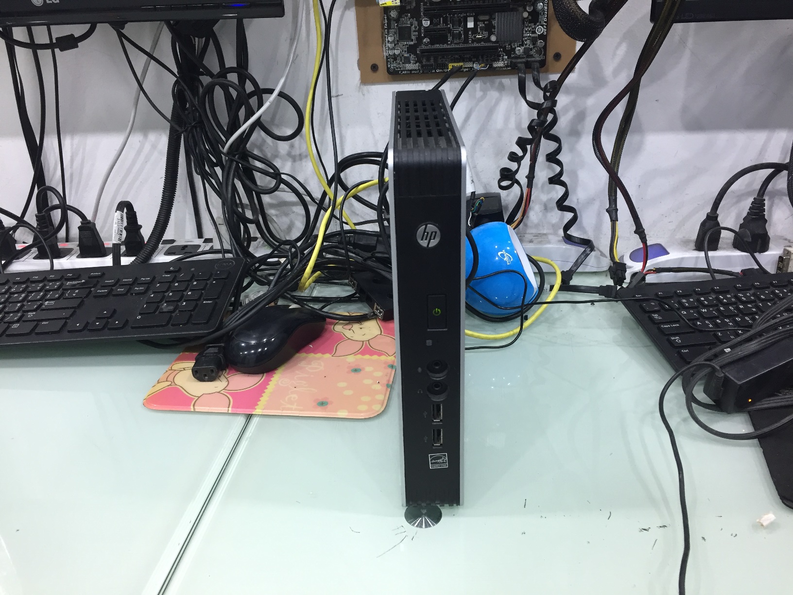 HP T610 Mini Computer