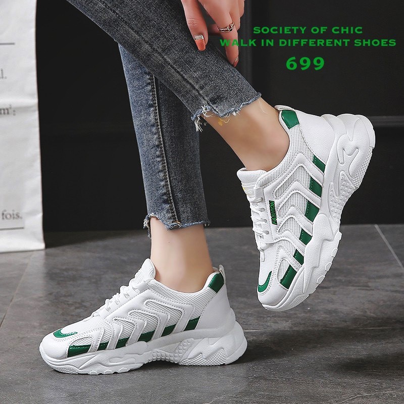 รองเท้าผ้าใบกันลื่นสไตล์สปอร์ต (สีขาว)