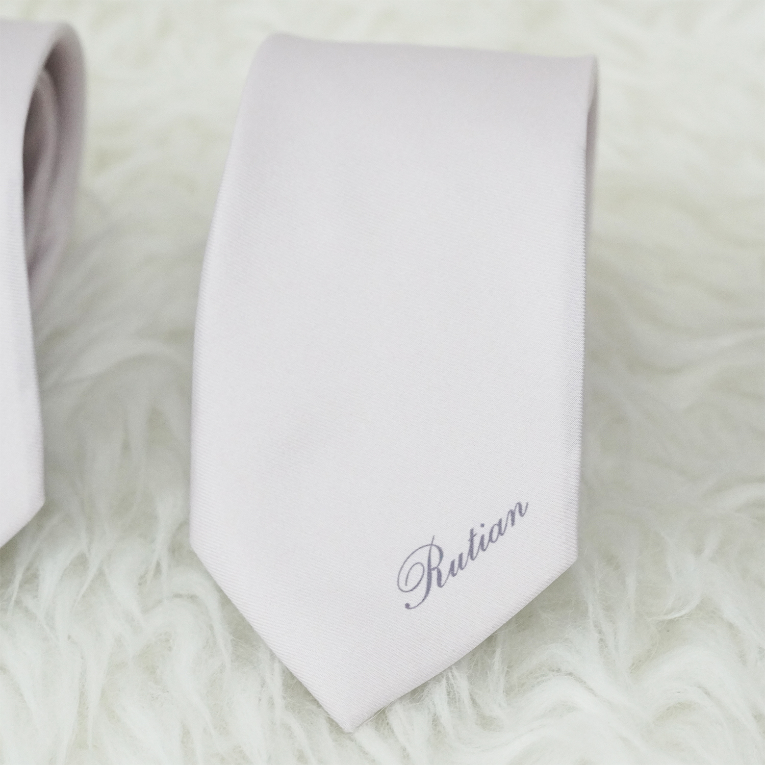 เนคไท สั่งทำใส่ชื่อ ขนาด 3" - Minimal - Tie Light Pink