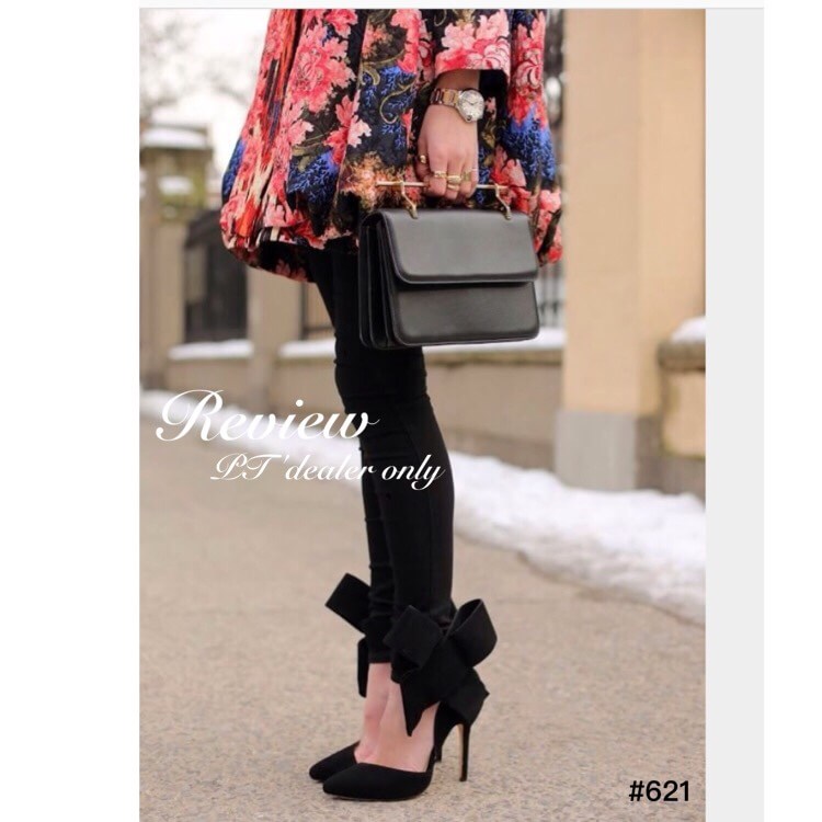 รองเท้าส้นเข็มแต่งโบว์ (สีแดง)