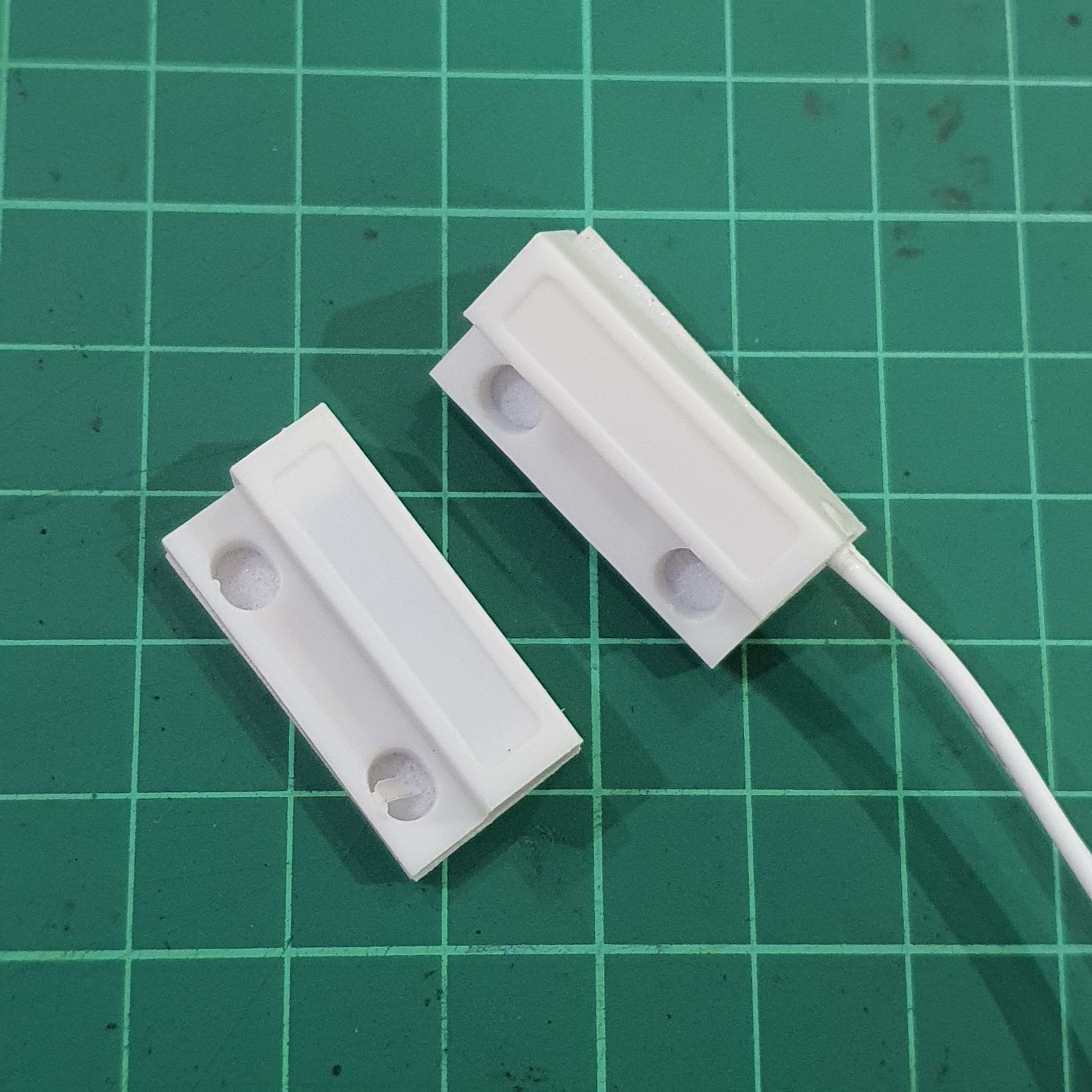 MC-38 Magnetic Reed Switch Sensor