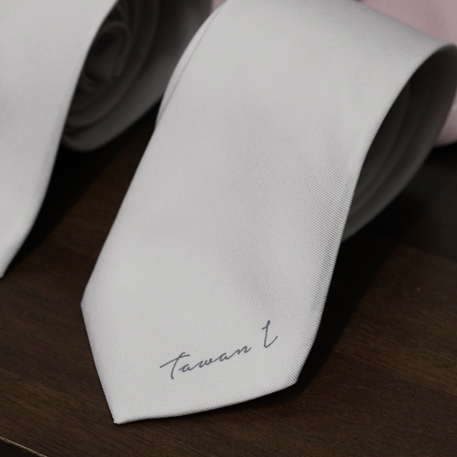 เนคไท สั่งทำใส่ชื่อ ขนาด 3" - Minimal - Tie Light Pink