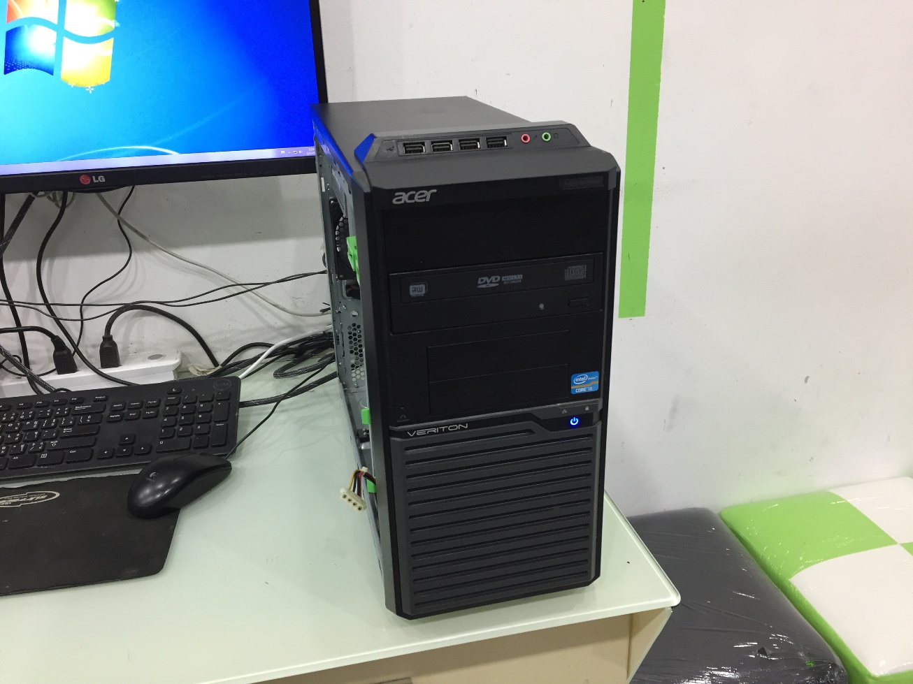 ACER Veritron M2611G