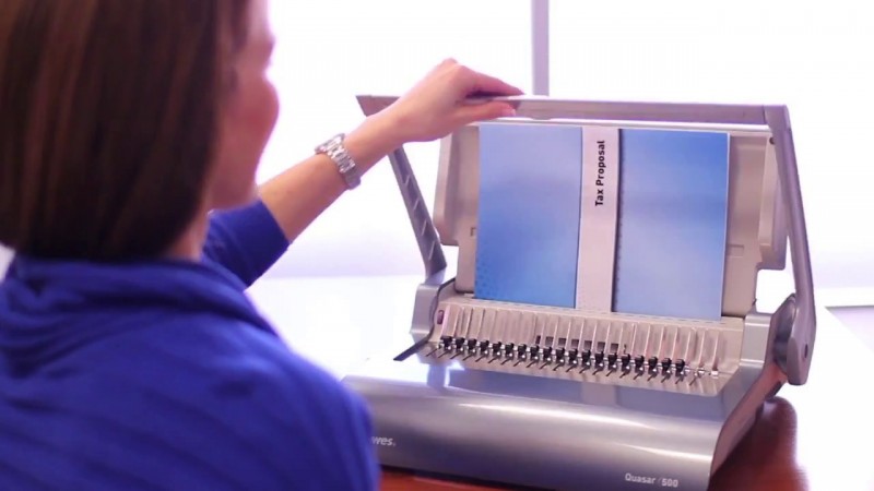 ขายถูก เครื่องเจาะเข้าเล่มเอกสารไฟฟ้า QUASAR 500