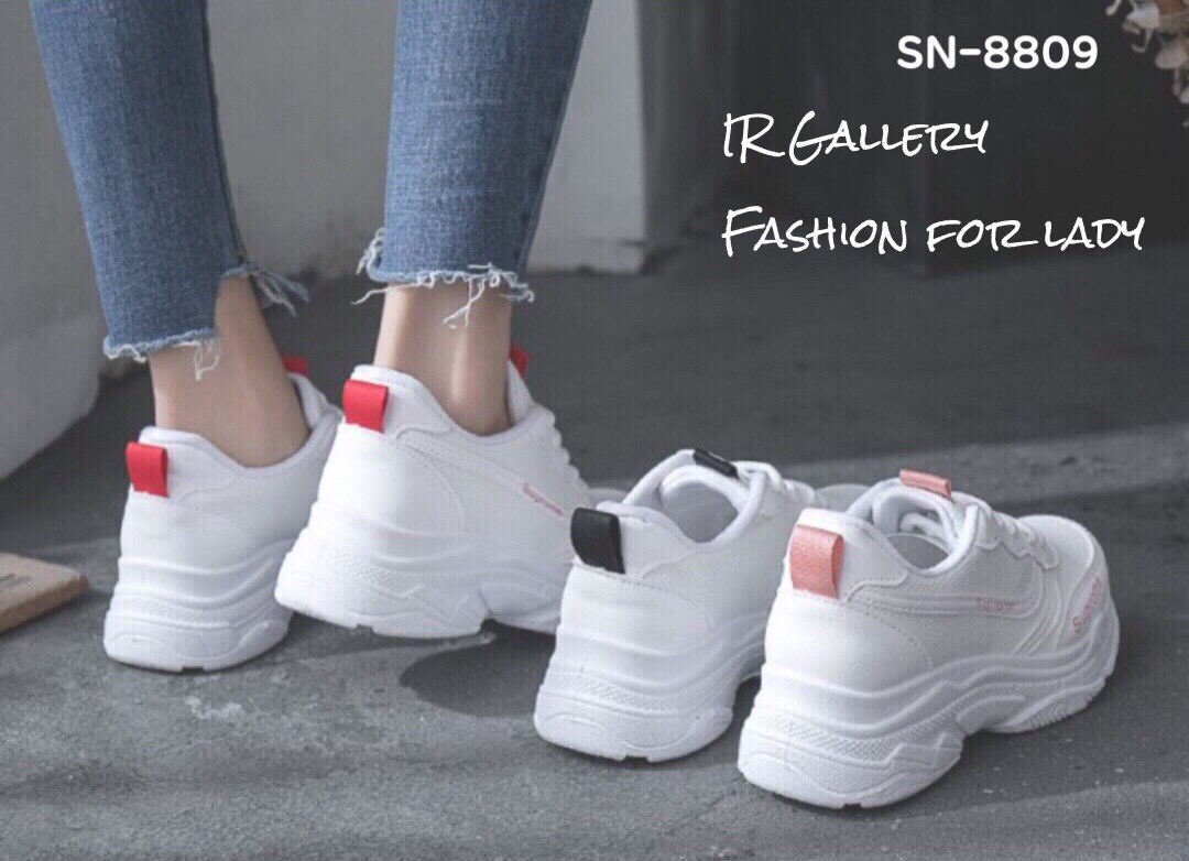 รองเท้าผ้าใบสไตล์ Sportแต่งหัวใจ (สีชมพู)