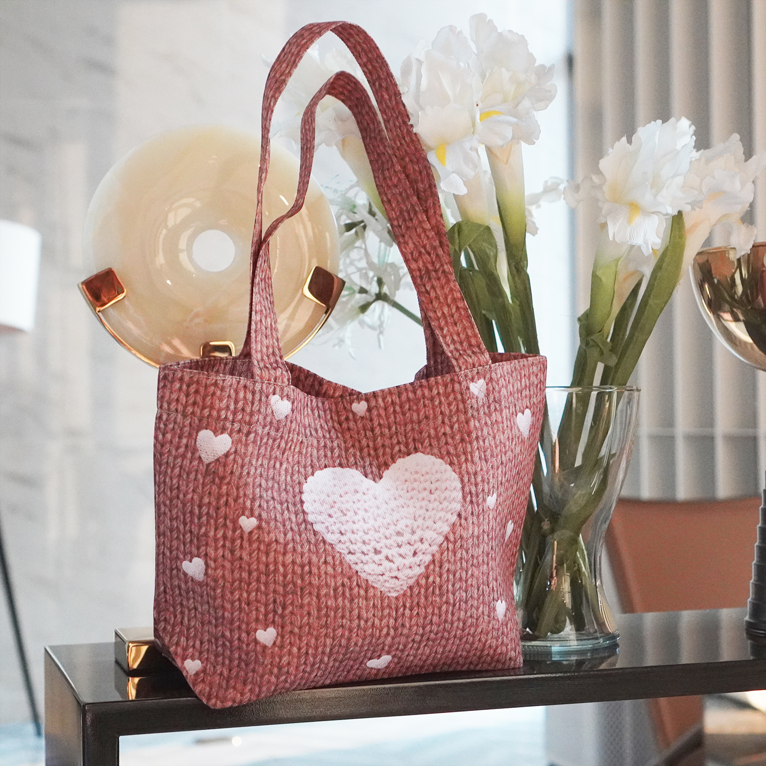 กระเป๋าผ้าแคนวาส ปักชื่อ (ไซส์ S) ลาย Knitted Heart - Brown