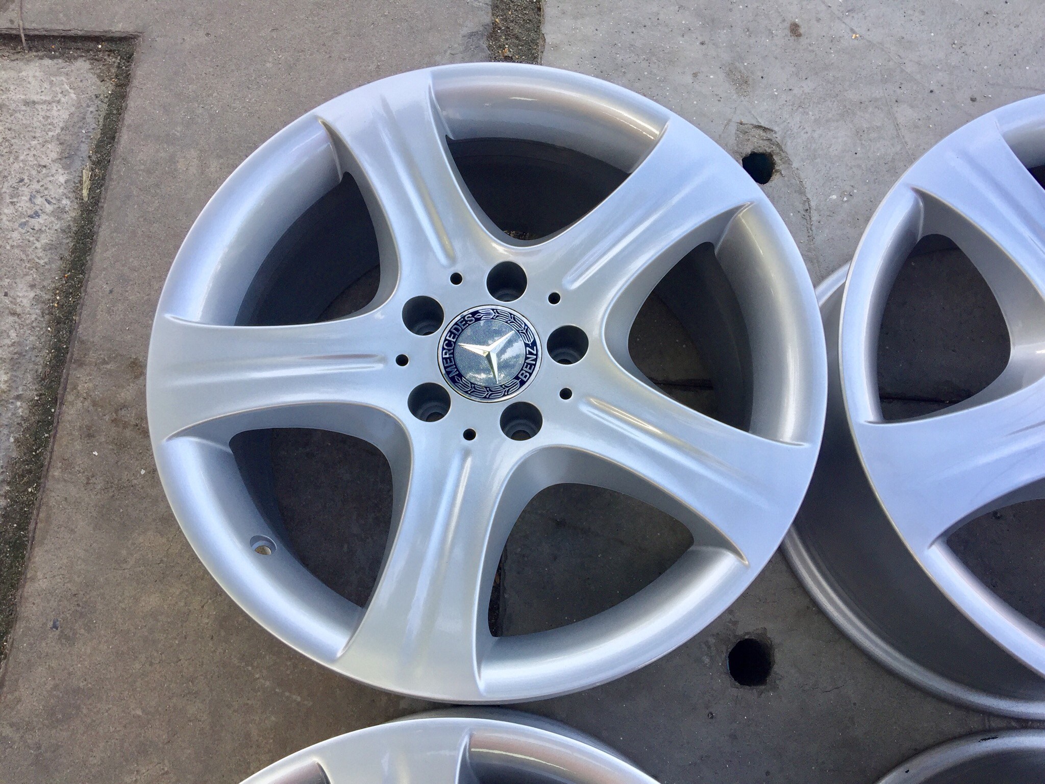 ล้อแท้ BENZ E-calss 17" x 8.0 et+48