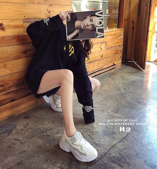 รองเท้าผ้าใบเสริมส้นทรง Sportแต่งลาย (สีชมพู)