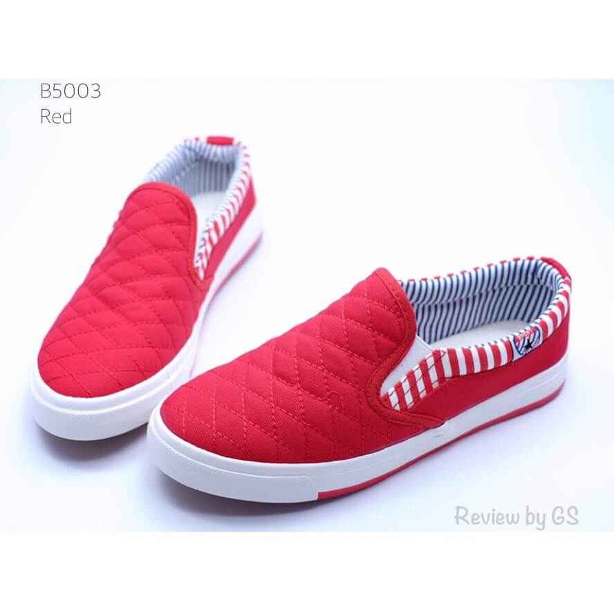 รองเท้าผ้าใบ Slip on ลายทาง (สีเทา)