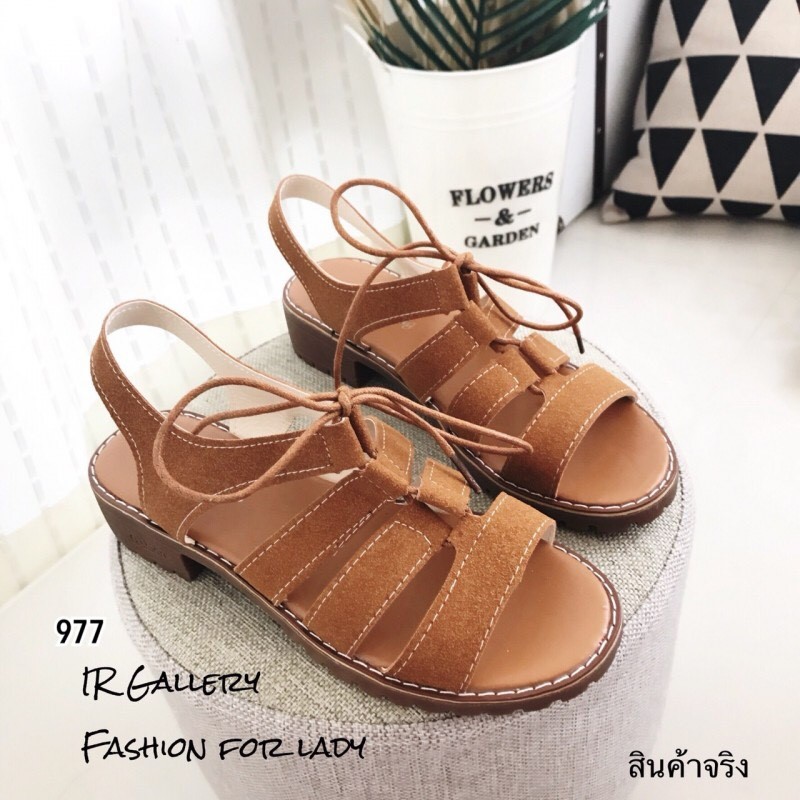 รองเท้าลำลองหนังกลับหน้าสาน (สีดำ)