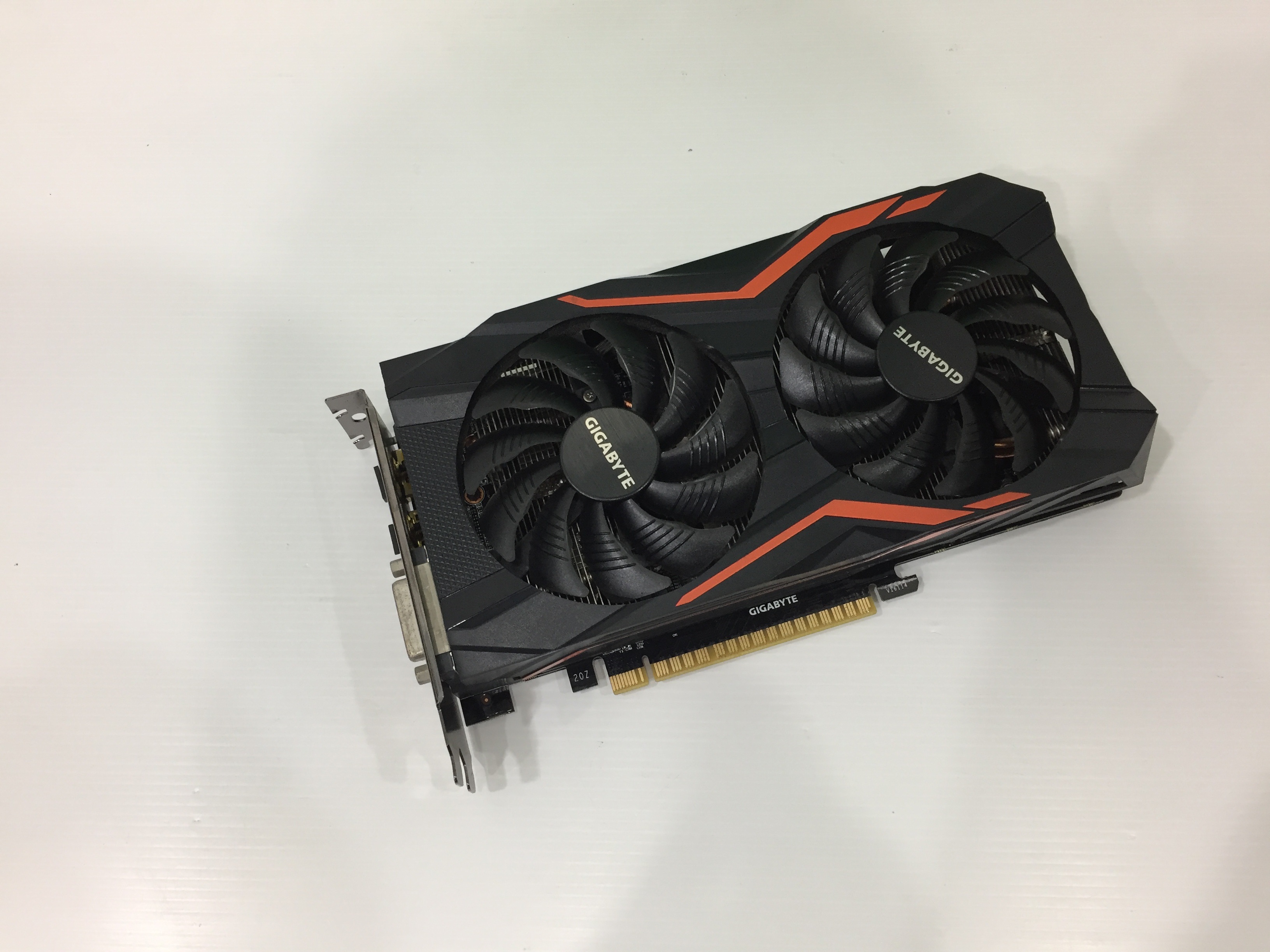 GIGABYTE GTX1050Ti Gaming 4GB. DDR-5 JIB 12/2019