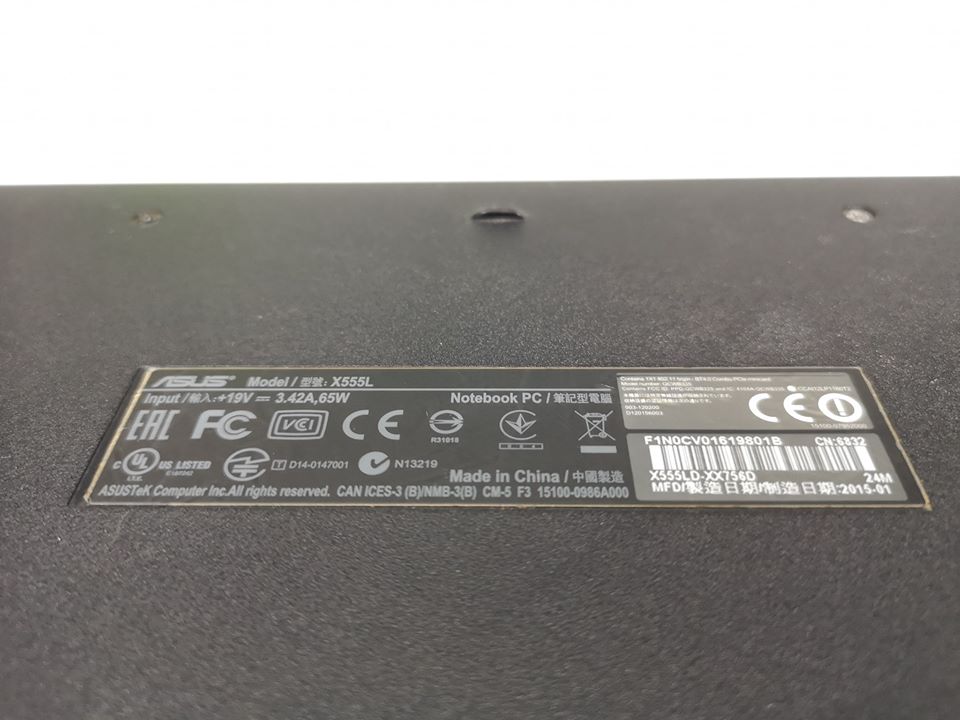 ASUS X555LD มีตำหนิ