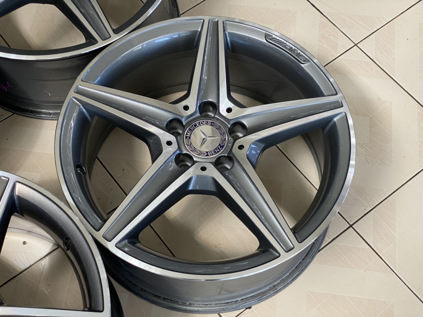 ล้อแท้ AMG ST6 W205 18”