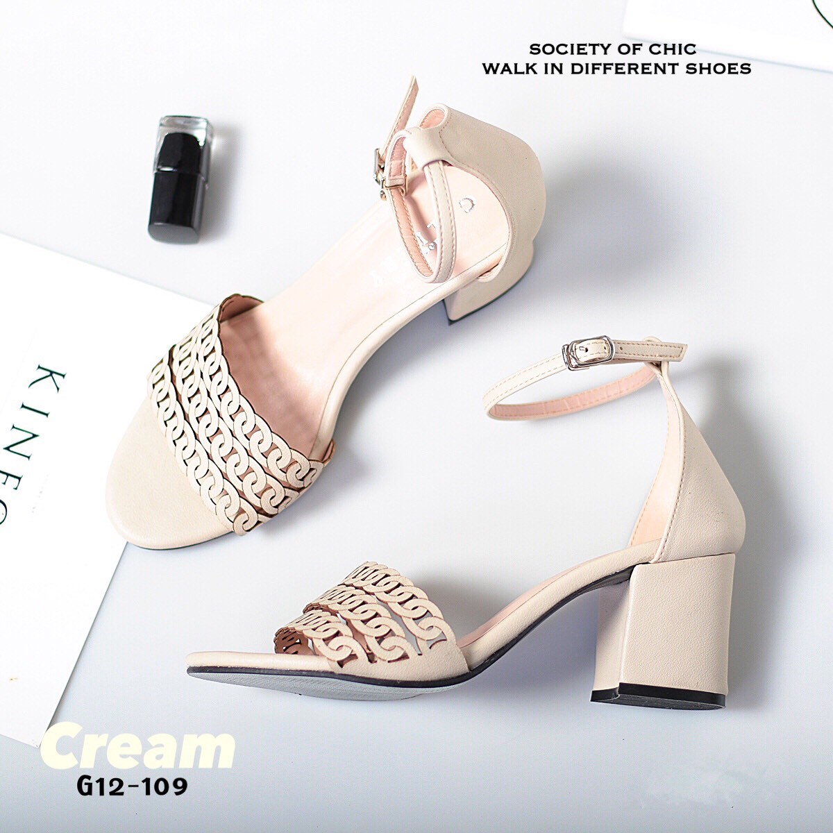 รองเท้าส้นเตี้ยรัดข้อหนังนิ่ม (สีครีม)